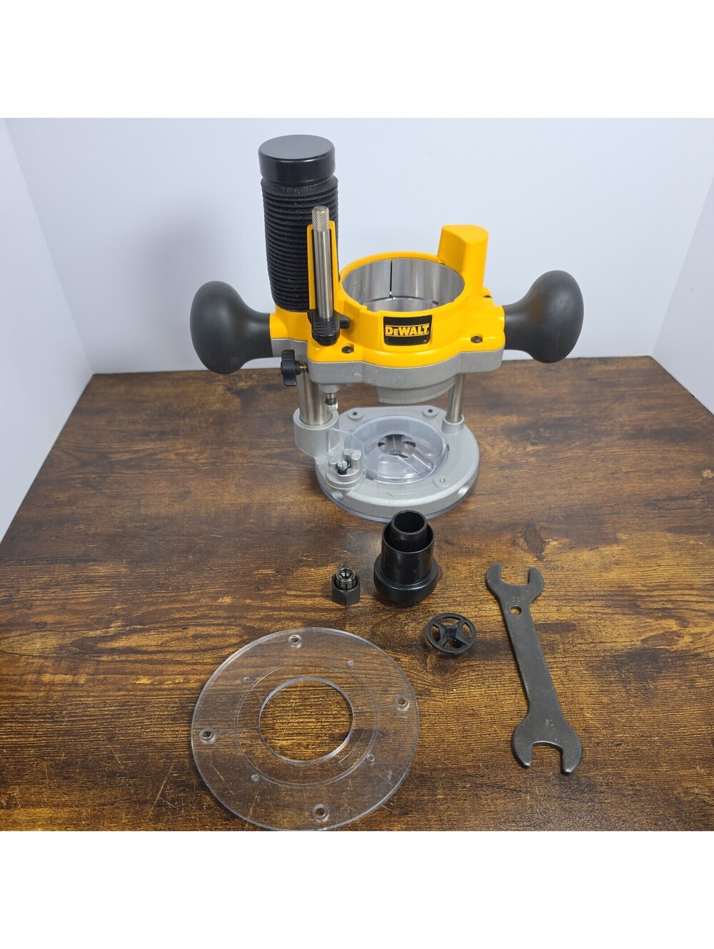 DEWALT DW6182 Plunge Router Base
